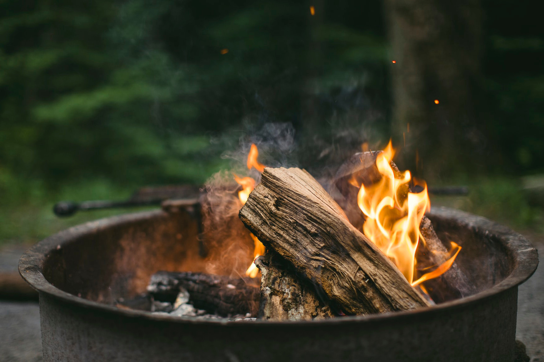 How to build a Fire Pit on grass? (User’s Guide)